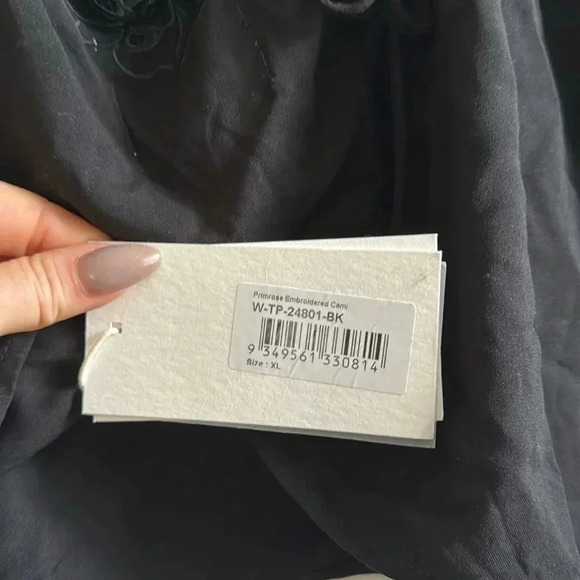 August the Label | Primrose Embroidered Cami | Black | size XL/US 10 - Picture 5 of 7